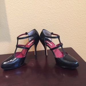 Gorgeous Strappy Leather 👠😎👠